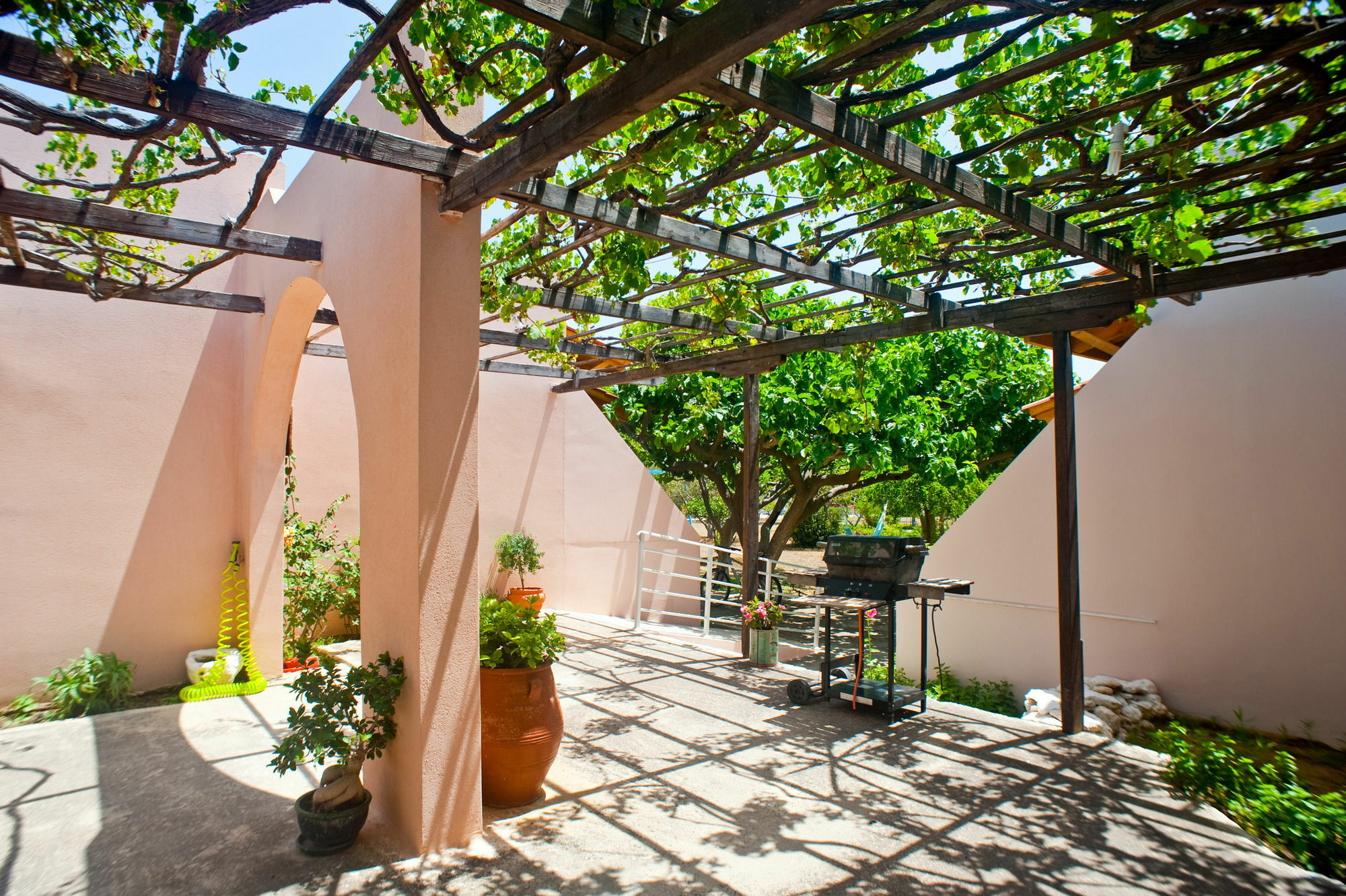 Dolphin Apartments Frangokastello Exterior foto